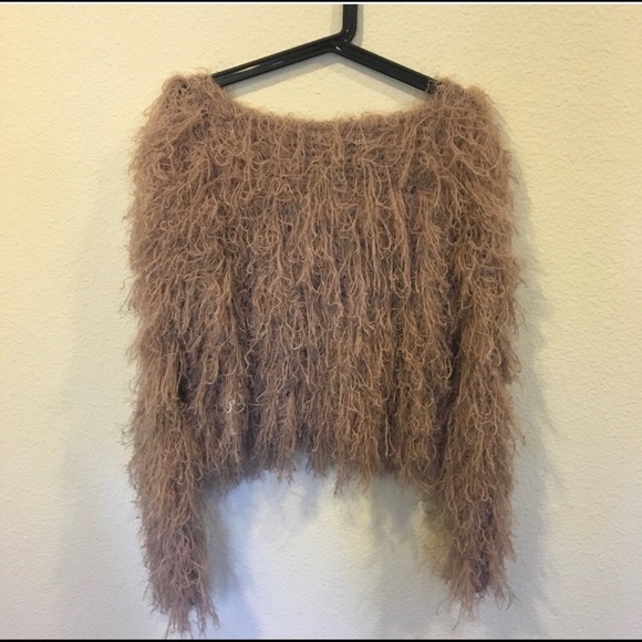 Shaggy, fringe, trendy jella c. Statement sweater - Picture 1 of 3